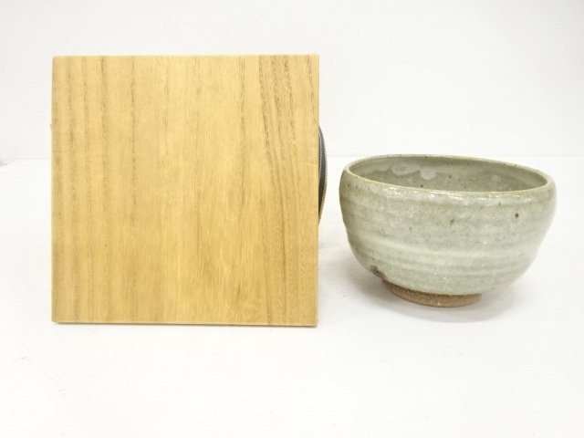 JAPANESE TEA CEREMONY / TEA BOWL CHAWAN / ASH GLAZE / ARTISAN WORK 